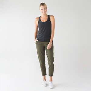LULULEMON & GO CITY TREK TROUSERS IN FATIGUE GREEN SIZE 8 NEW